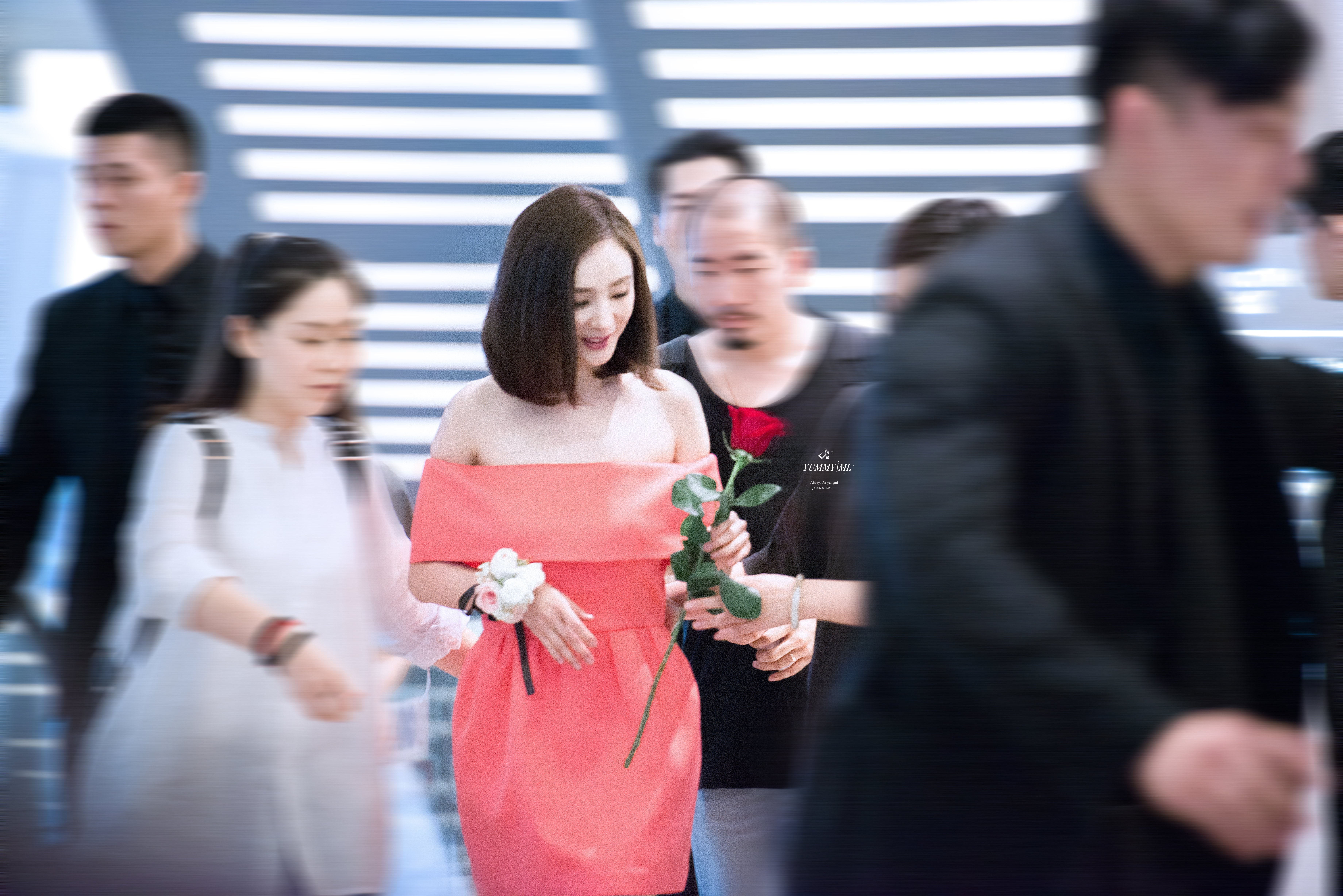 杨幂[超话]  ym杨幂 💚杨幂0912生日快乐 🦊★꒰ঌ幂幂Dollの呆萌
