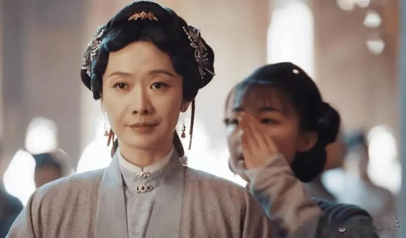 《家业》里闹得最凶的李景东其实并不是最坏的，他只是个枪，真正把他当枪使的是七房李