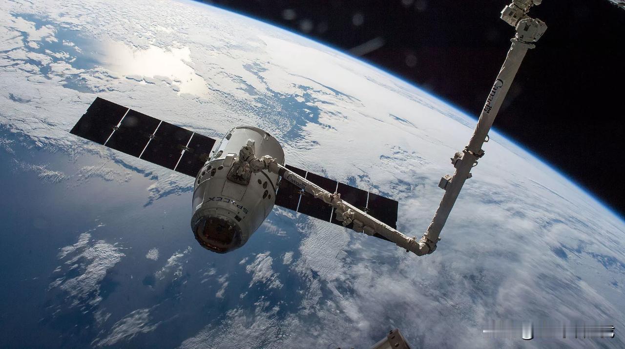 太空中出现一次核爆炸后果会怎样？
 
当前，人类在太空中的卫星大约有1万颗左右。