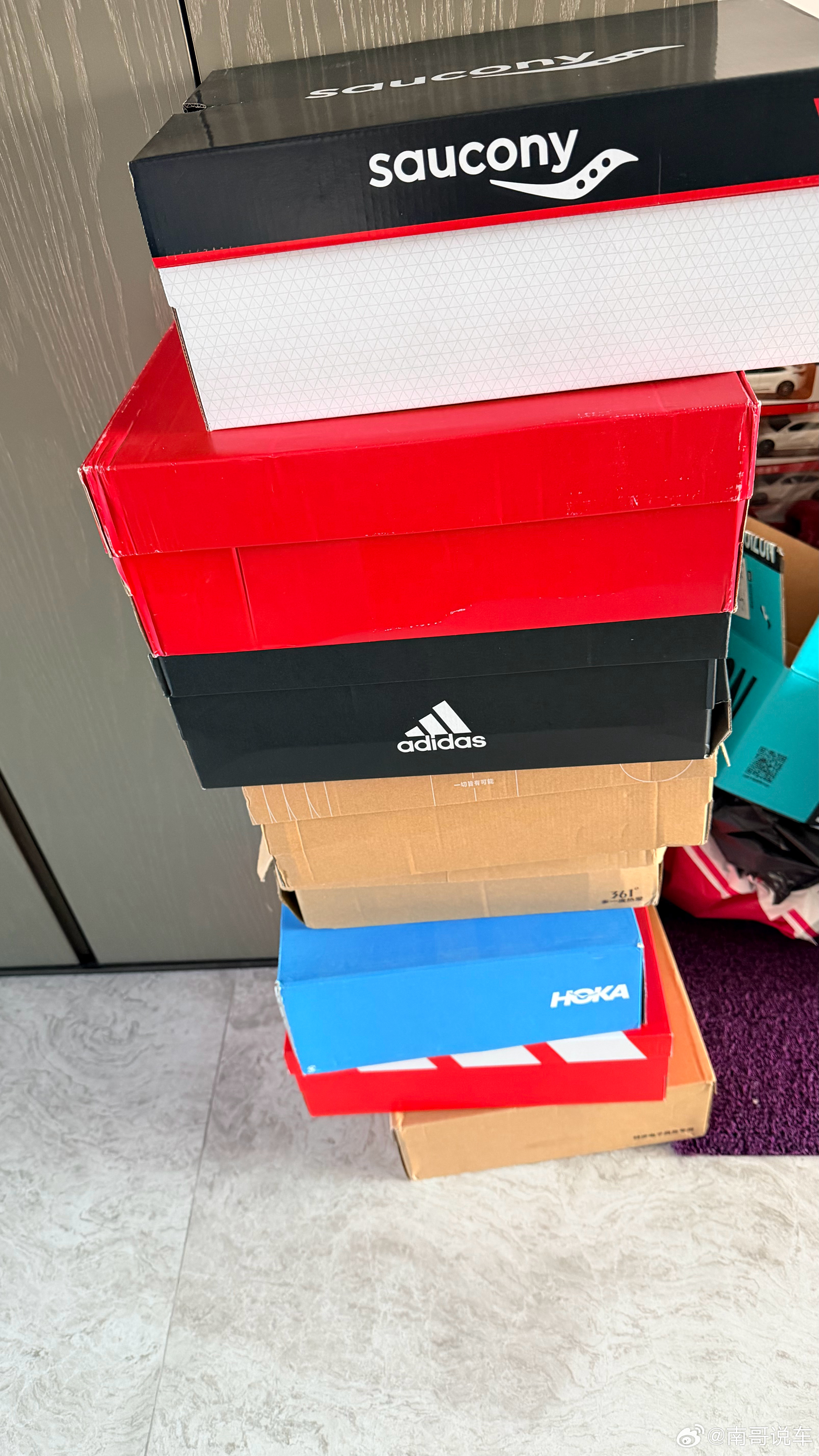 废话不多说 徒步 登山  越野跑装备都齐了就差我的决心和勇气了！ 