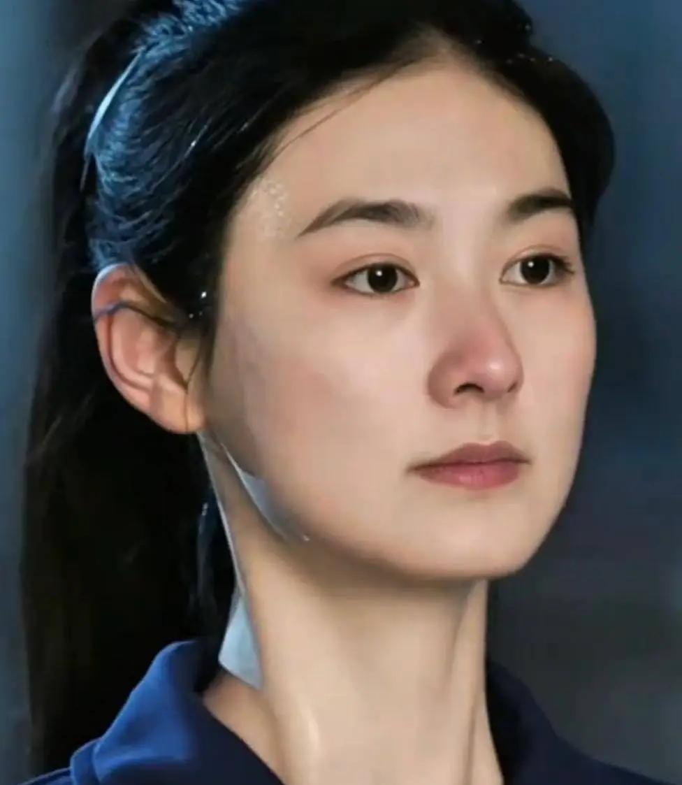 27岁入行已有五年的韩沛颖，给所有年轻女演员上了一堂鲜活的发言课。

很多人的第