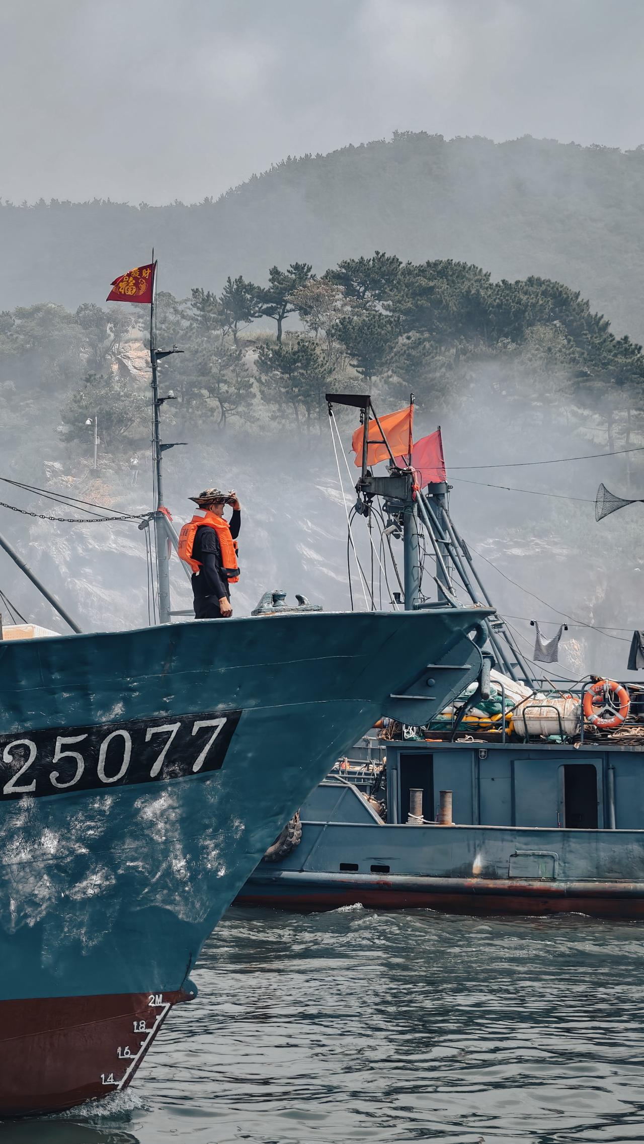 禁渔期结束，大连今日开海，祝渔民们满载而归把飞蟹价格打下来！