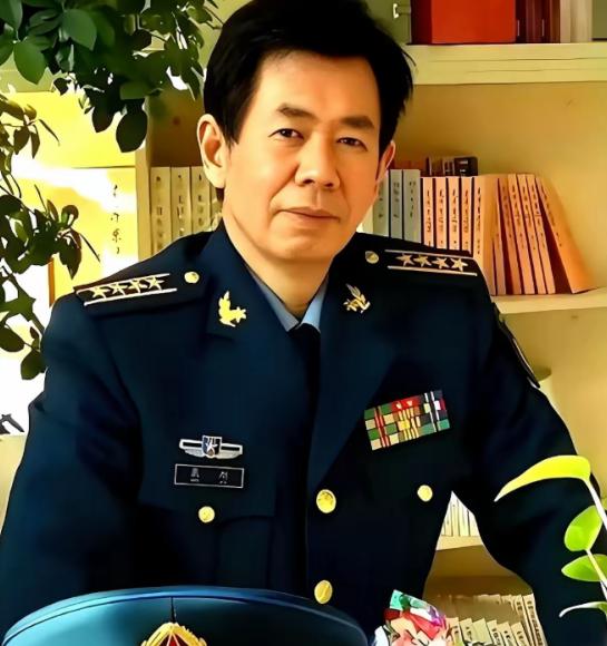 咱们对这世界的善意太多了，但露出来的拳头又太少了，这种不平衡，最要命。
 
麻烦