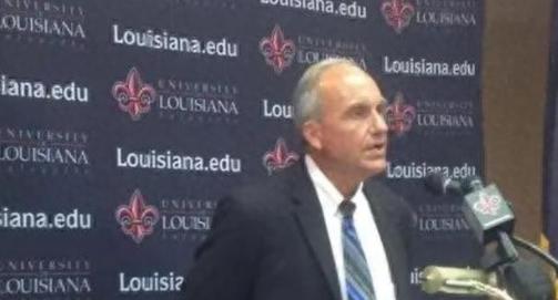 美国军事顾问彼得·普赖曾语出惊人：中国若继续研发电磁脉冲武器，美国电网随时可能陷
