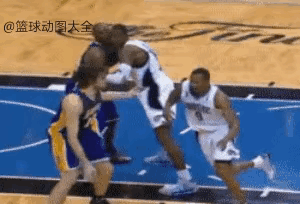 乔丹和科比面对防守的态度一模一样，那就是：即使身体素质远不如对手，也从来不会放弃