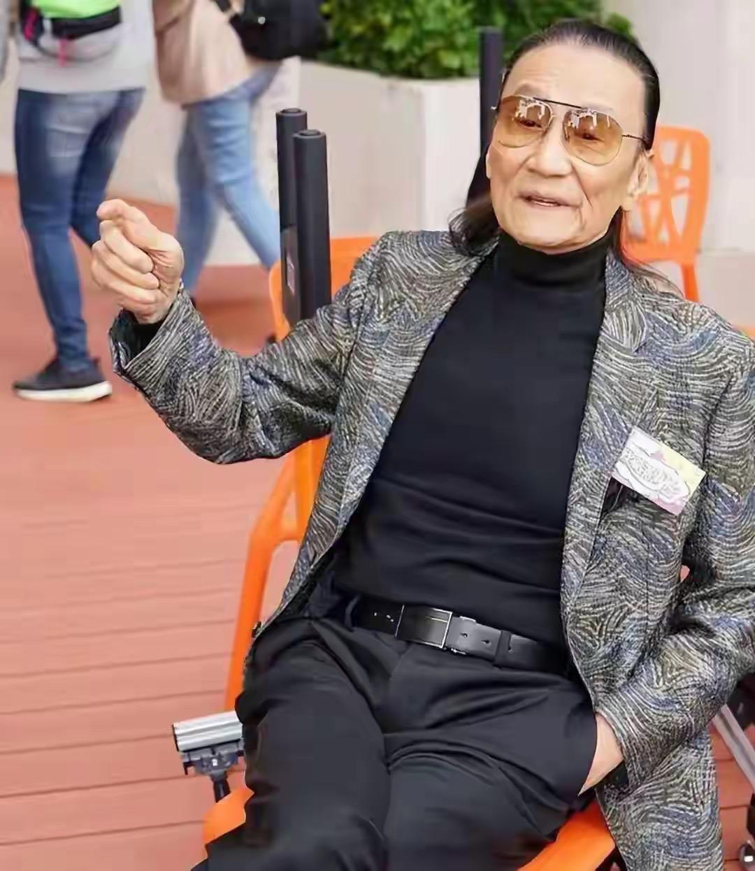 2026年7月20日，香港影坛传奇“四哥”谢贤安详离世，享年89岁￼￼￼。谢霆锋