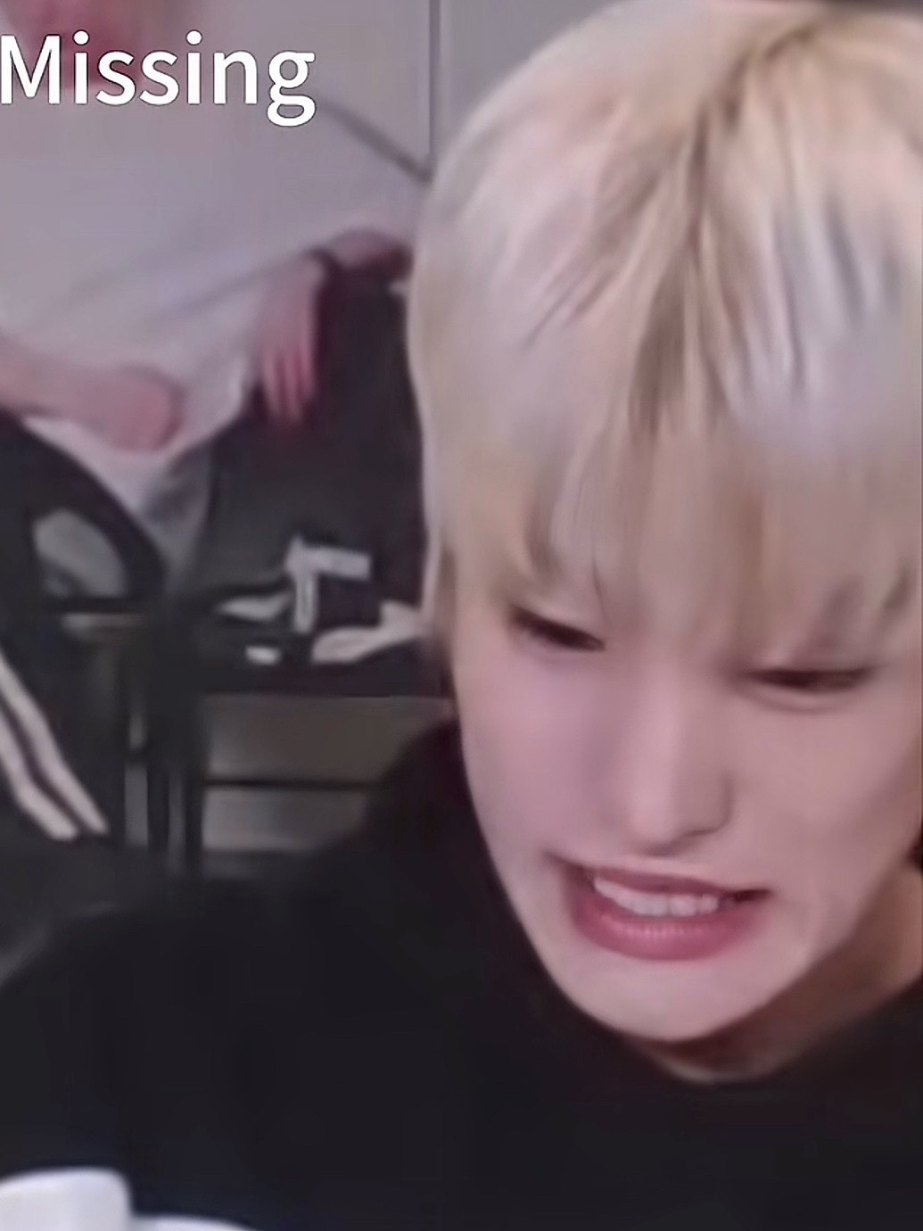 刷到早期签售，好可爱😬😵💫 