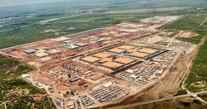 星际之门连遭变故：扩建谈崩、数据中心宕机、OpenAI 转向租而不建