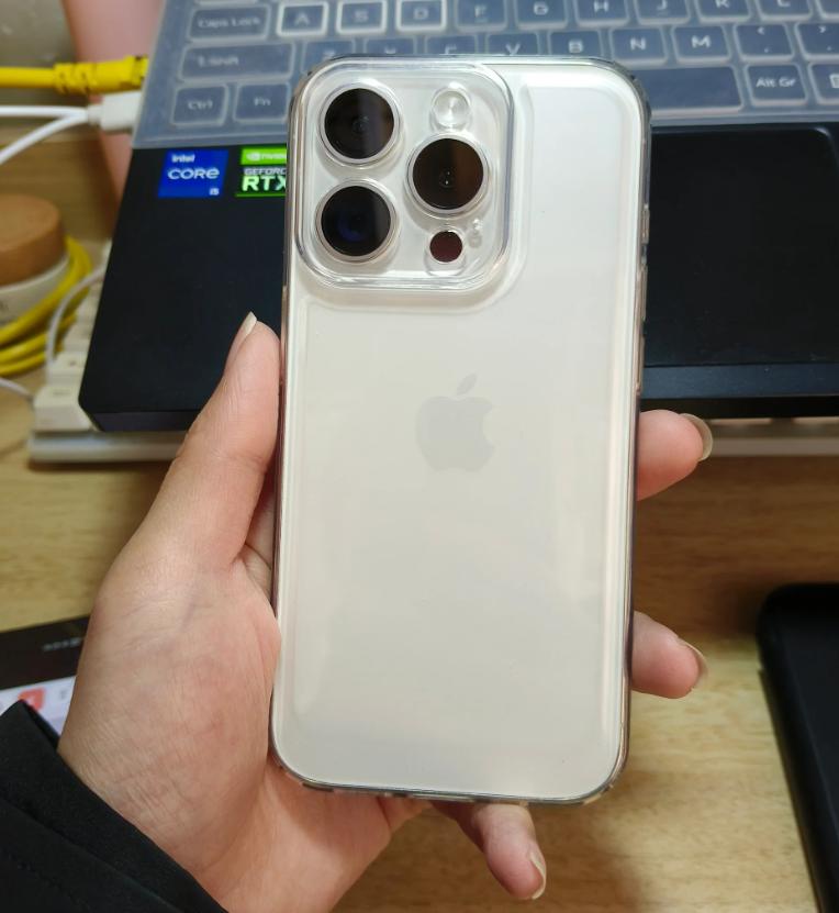iPhone 15 Pro用两天了，已经在想要不要退了...说实话，新手机上手体