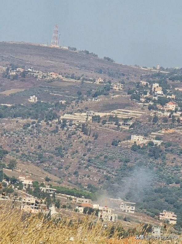 🇮🇱❌🇱🇧 — 不久前，以色列炮兵炮击了黎巴嫩南部的胡拉。