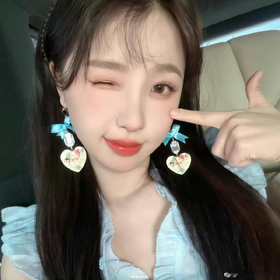 爱奇艺🥝好执着于虞书欣的复出，一直给机会。一定非常欣赏虞书欣的惊人表演才华吧？