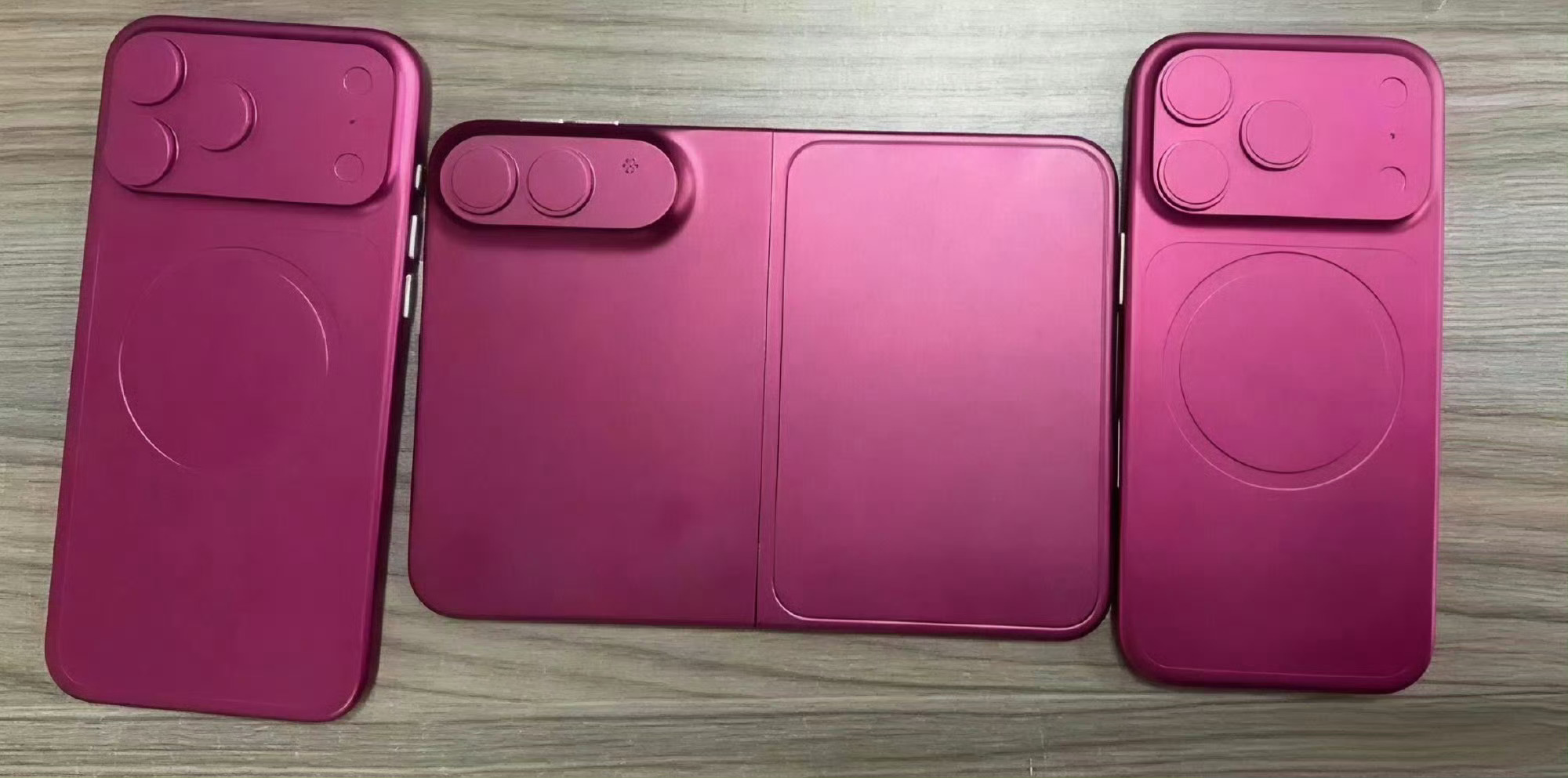 iPhone三款新机机模出炉最让我好奇的还是那些把苹果捧上天又喷过阔折叠的人，等