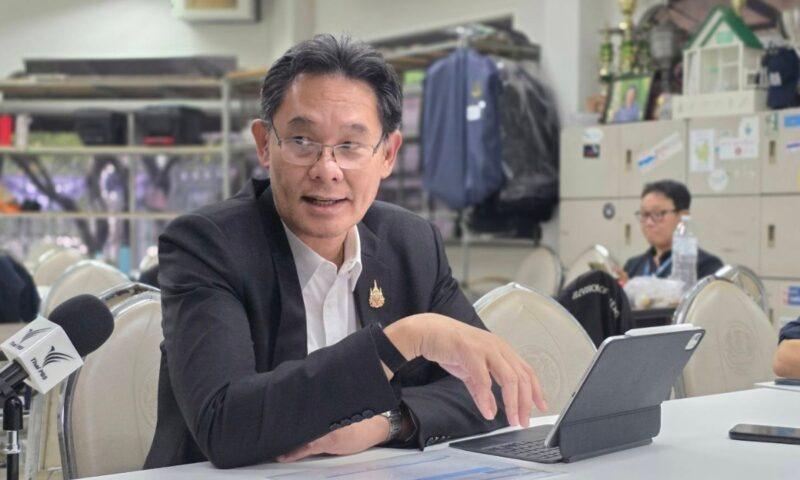 【政府重拳整改可再生能源购电合约 废除永续合同统一下调电价至2.16铢】

政府