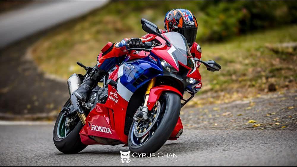 本田就是帅不是摔😂