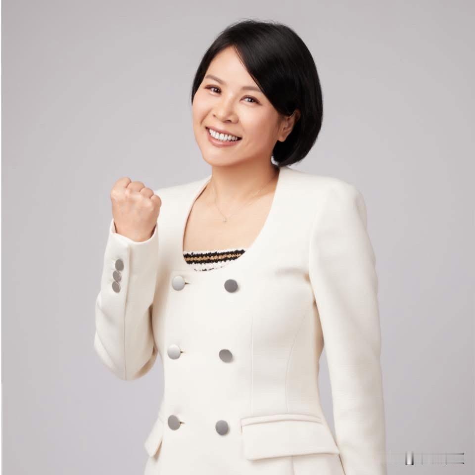 民众党前立委李贞秀（陆配）昨天（21日）在脸书发文表示，贞秀若有机会担任竹北市长