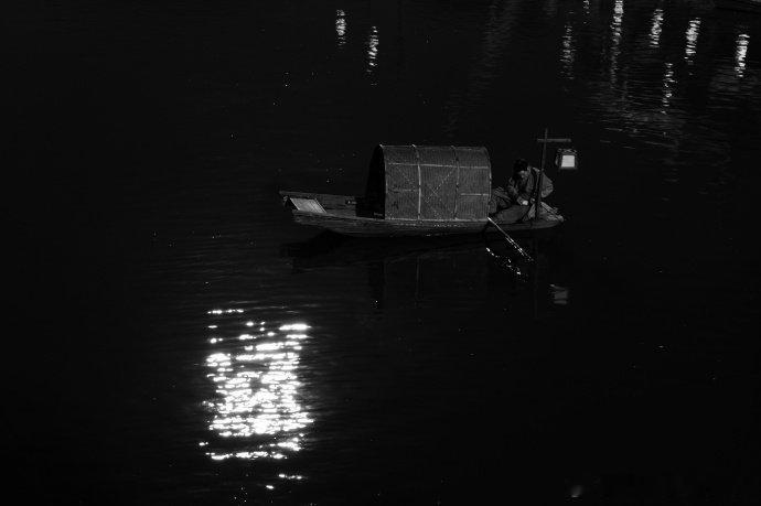 张凌赫拍厉得plog张凌赫二月快乐 张凌赫拍厉得plog，张凌赫二月快乐，终于等