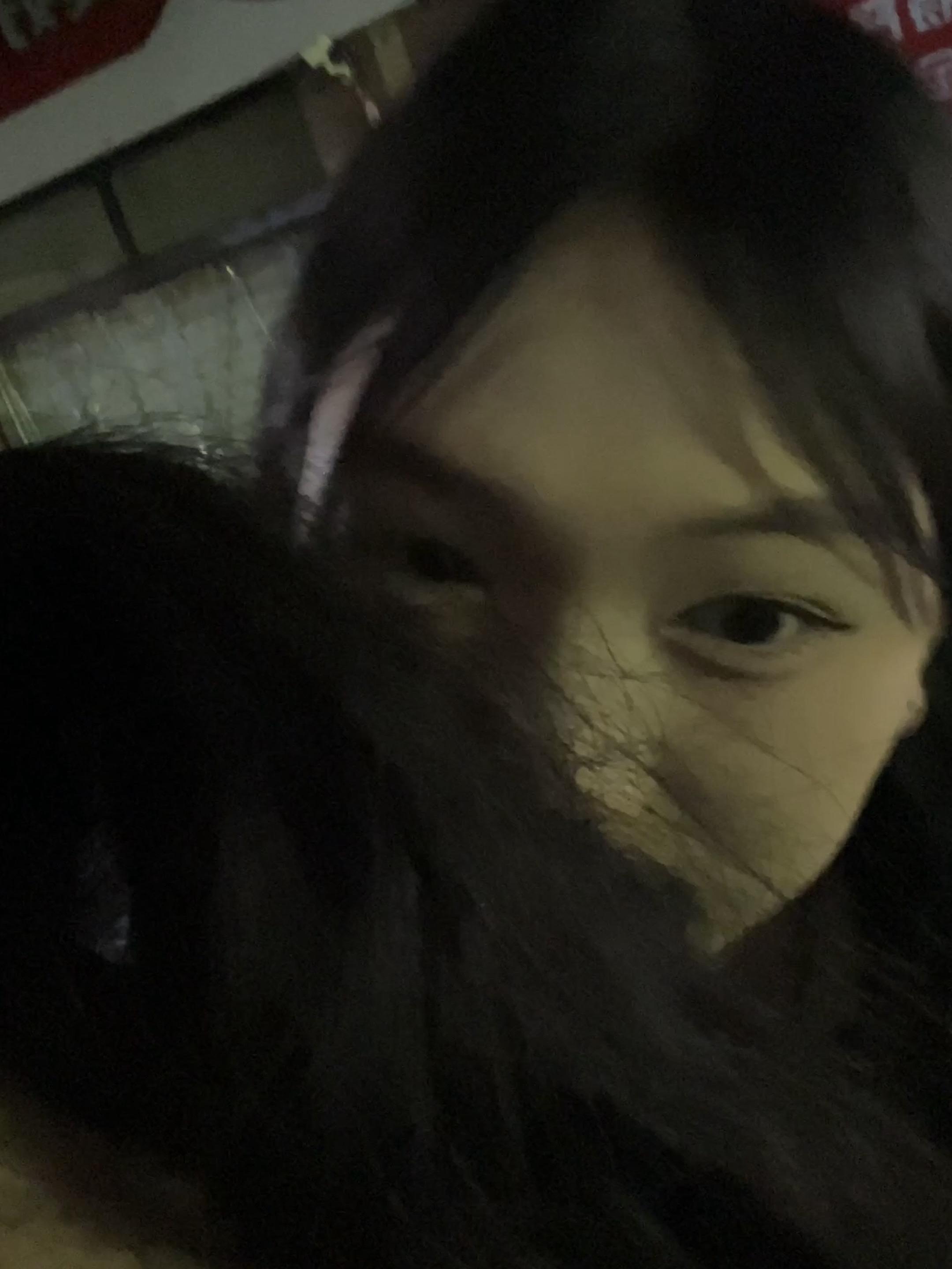 不见面的日子确实有点苦   但我可以坚持  因为我真的爱你