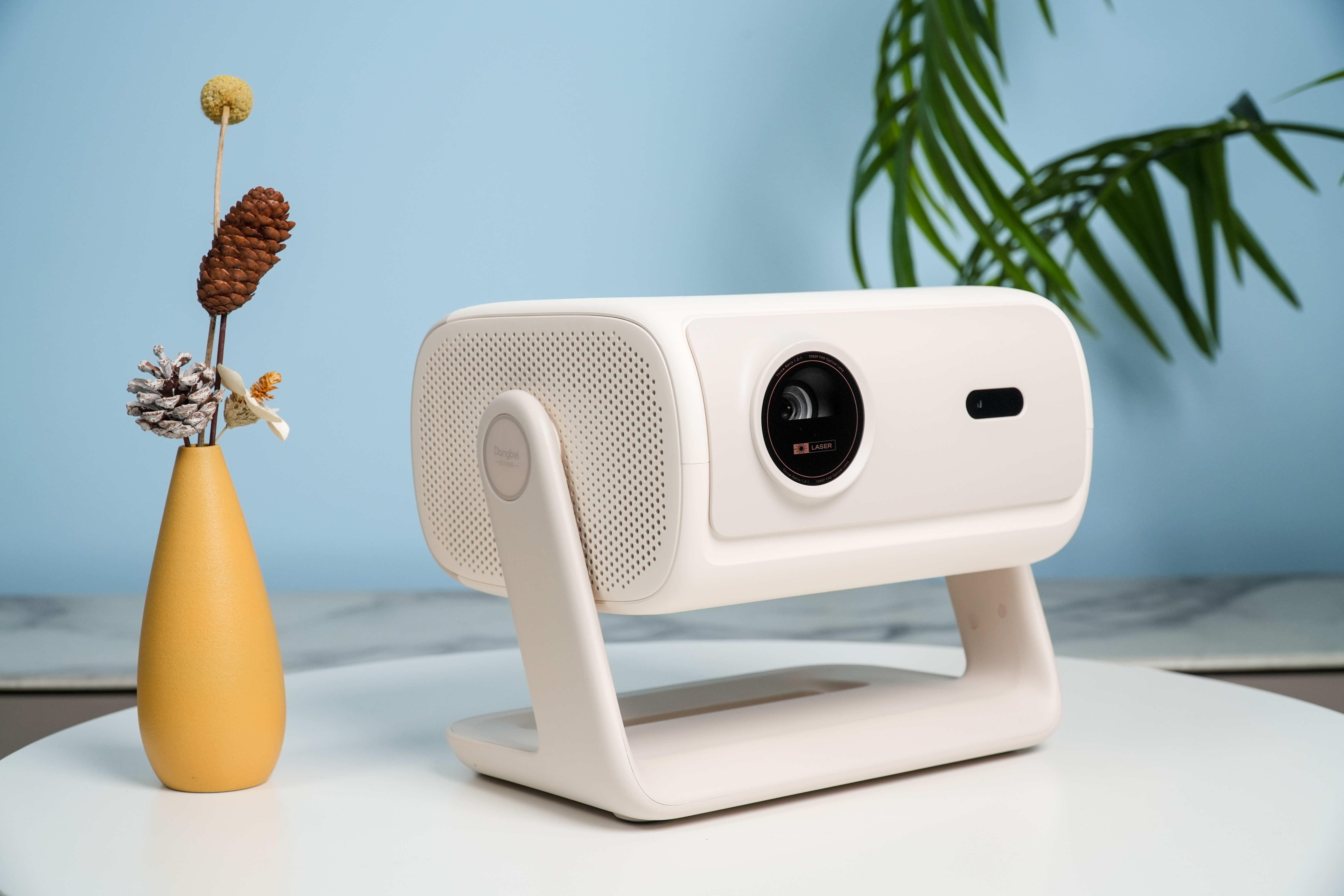 三色激光降維打擊 當(dāng)貝D7X投影儀圖賞