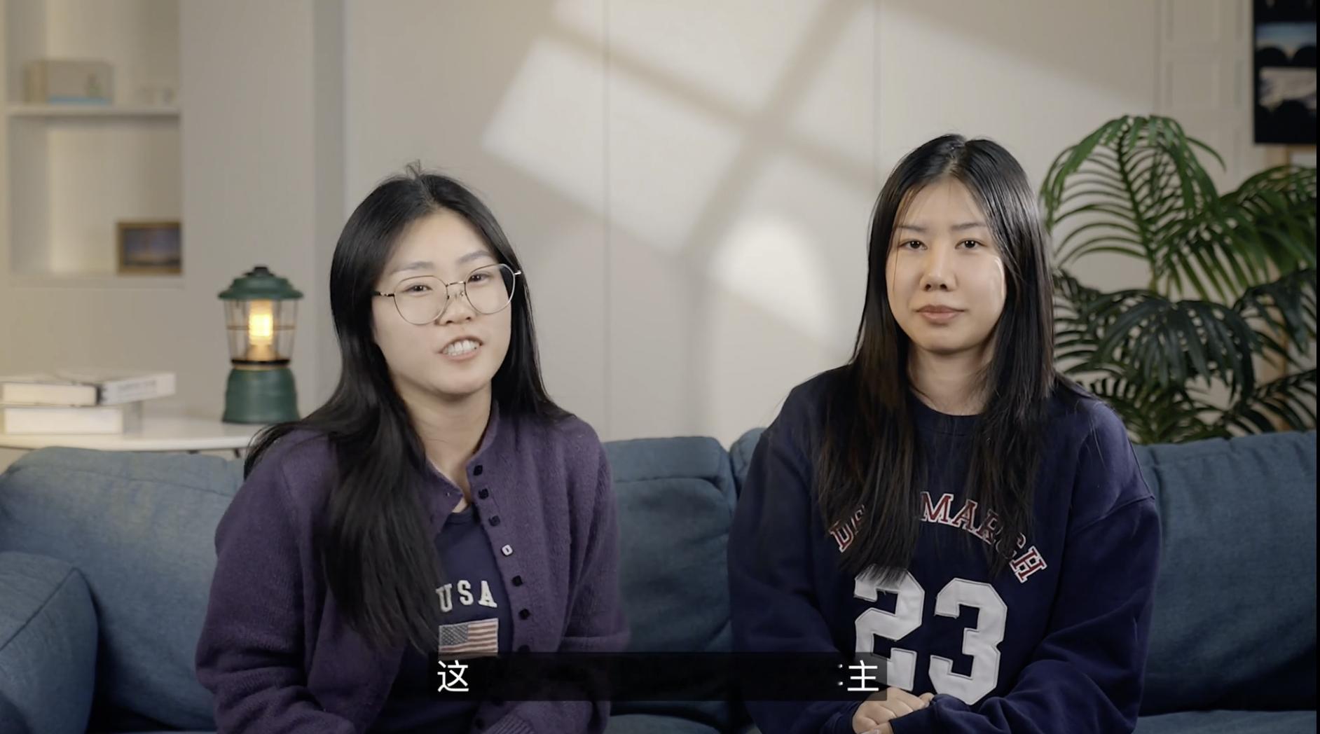 最近总是出差，视频找二姨和二姨妈带班了。 