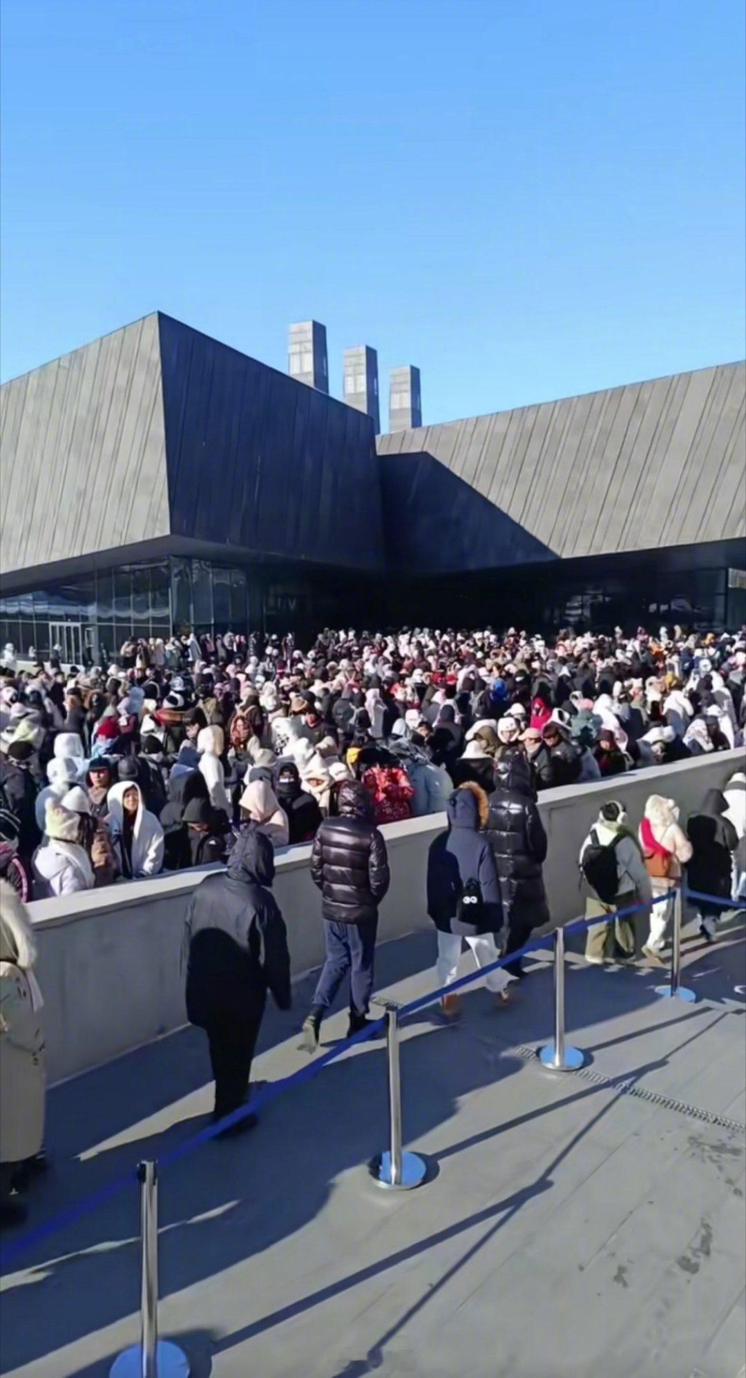 这不是队伍，这是中国新的长城！ ​​​