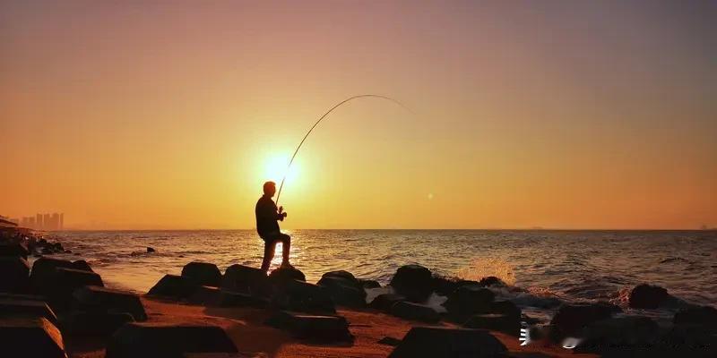 看到“钓鳌不惧沧波阔”，我脑海里立马就有了下联“驭鹤何忧远岫遥”。
“钓鳌”是一