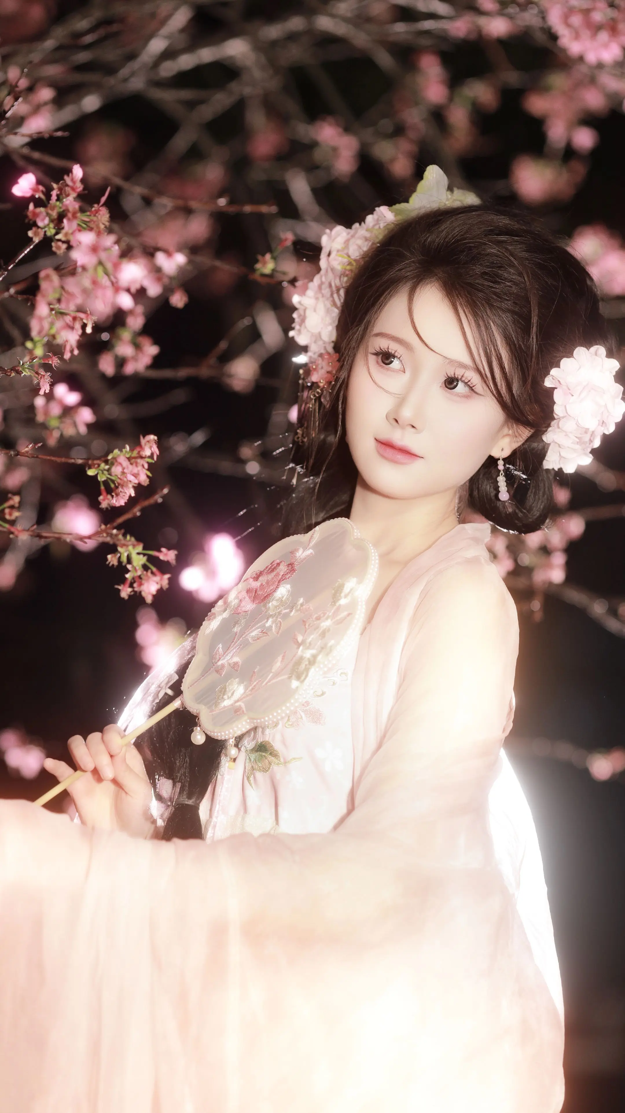 夜樱。拍摄地点:创业公园