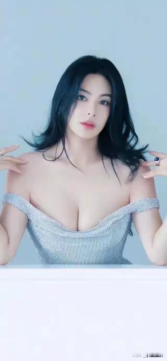女人羞于启齿的5个需求，看懂的男人，早已拿捏真心
 
很多男人总疑惑：
女人明明