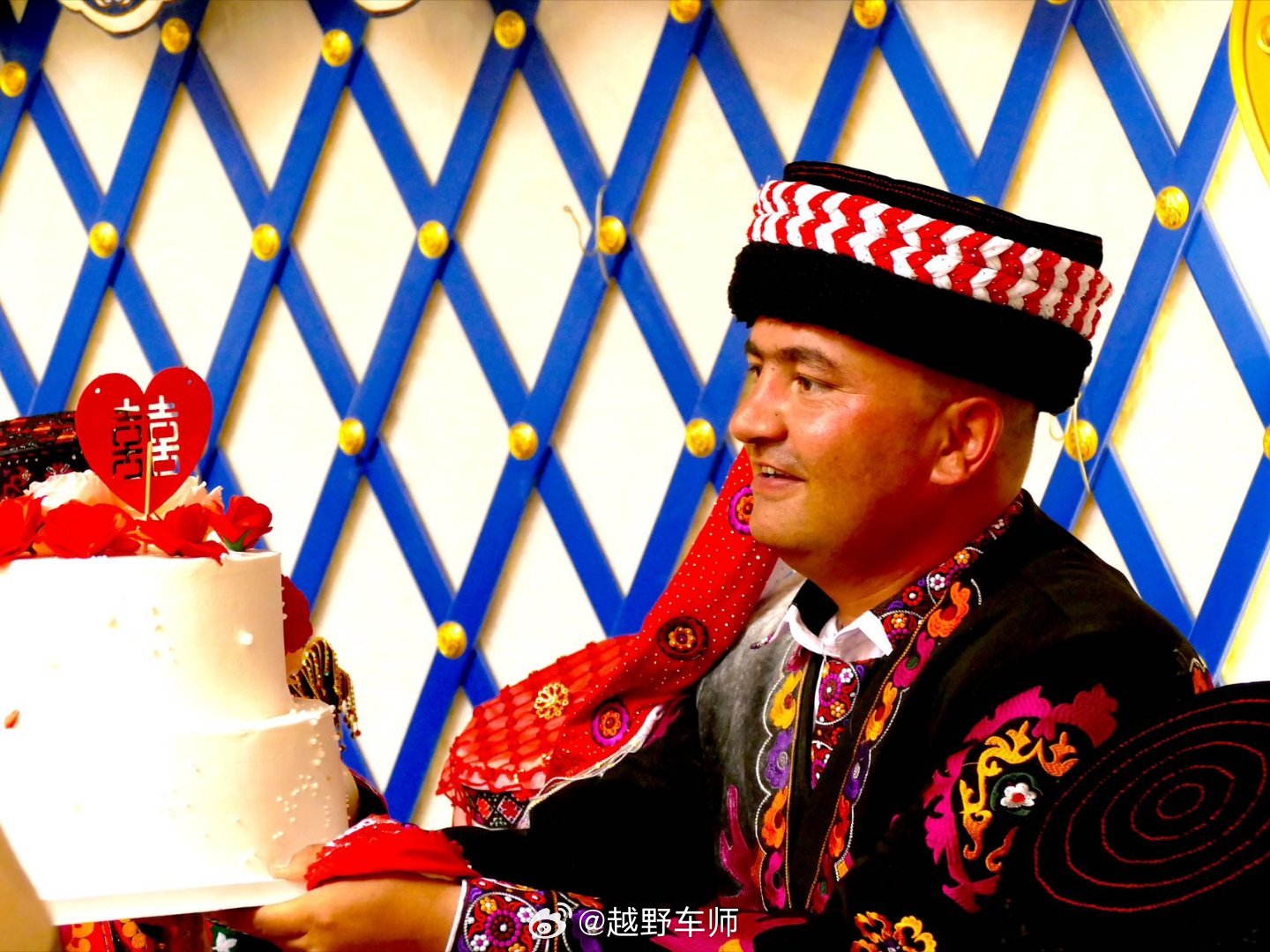越野车师新疆自驾游 七月至十月塔县婚礼不断，来塔县不只是看景也可以参加婚礼。 喀