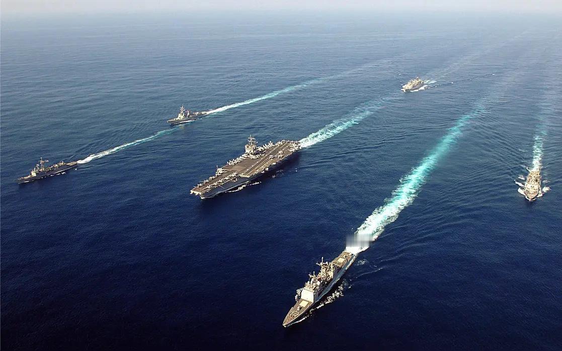 形势危急，不可坐以待毙！
如今老美派了两支航母编队浩浩荡荡集结于波斯湾，伊朗的石