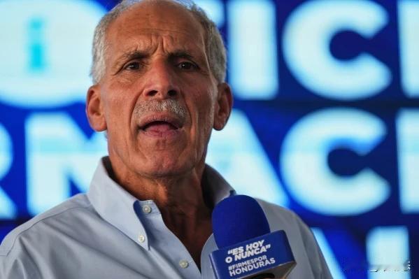 特朗普支持的阿斯富拉赢得洪都拉斯总统选举
 
洪都拉斯选举当局周三下午公布总统选