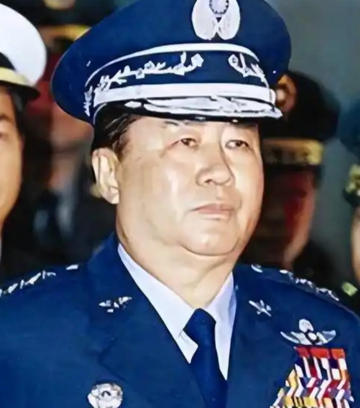 台湾退役上将夏瀛洲的一番话，把台海局势的本质说得透彻，就像家里的走廊从没有所谓"