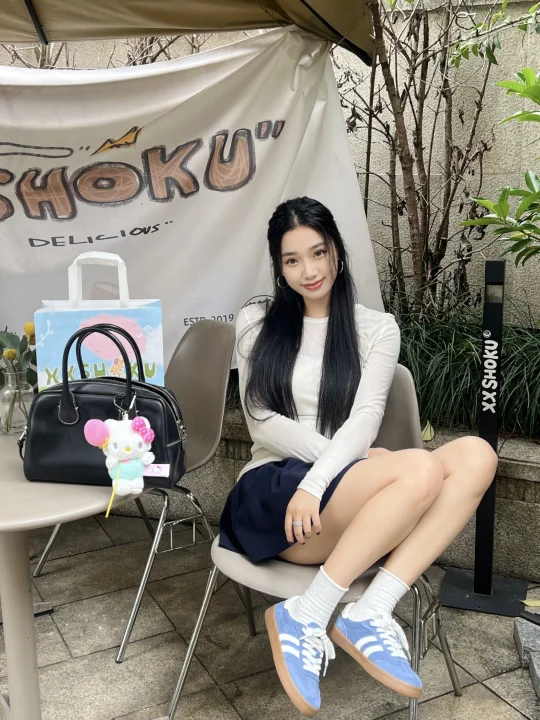 适合夏天的颜色Blue🔵⚪️