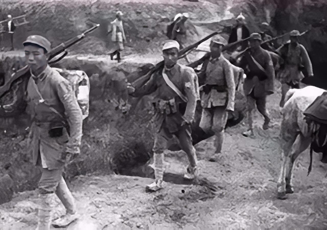 1939年，大地主宗子敬将多名八路军接到家中休养，谁料八路军还没待一会，日军就围