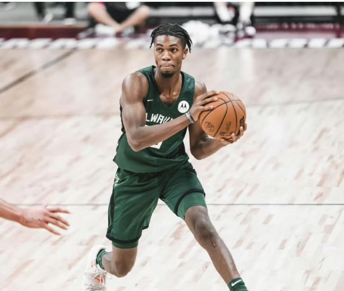 德甲得分王连续两场只打7分钟，高效输出却被雪藏，心疼1秒

        浙江