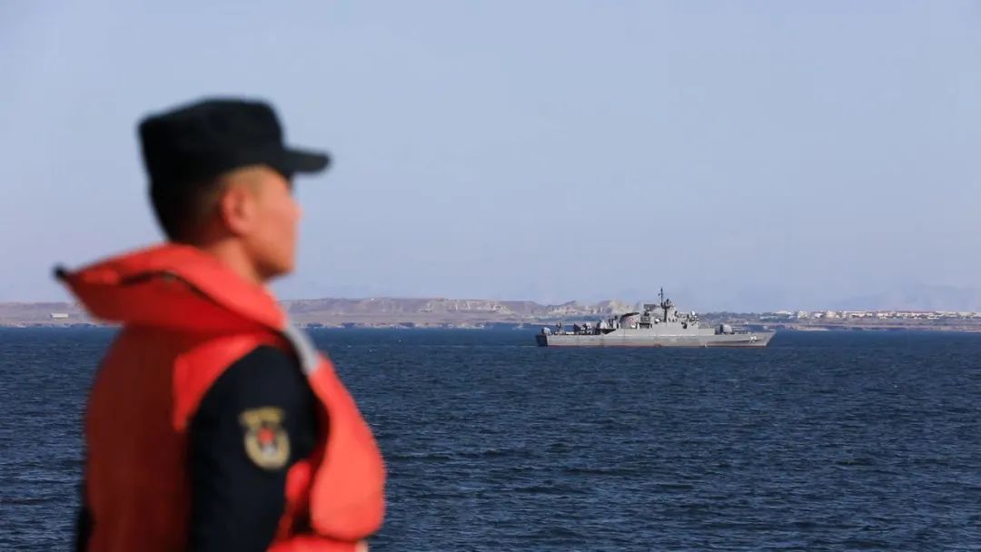 当地时间11日中国、伊朗、俄罗斯三国海军完成兵力集结“安全纽带-2024”联合演
