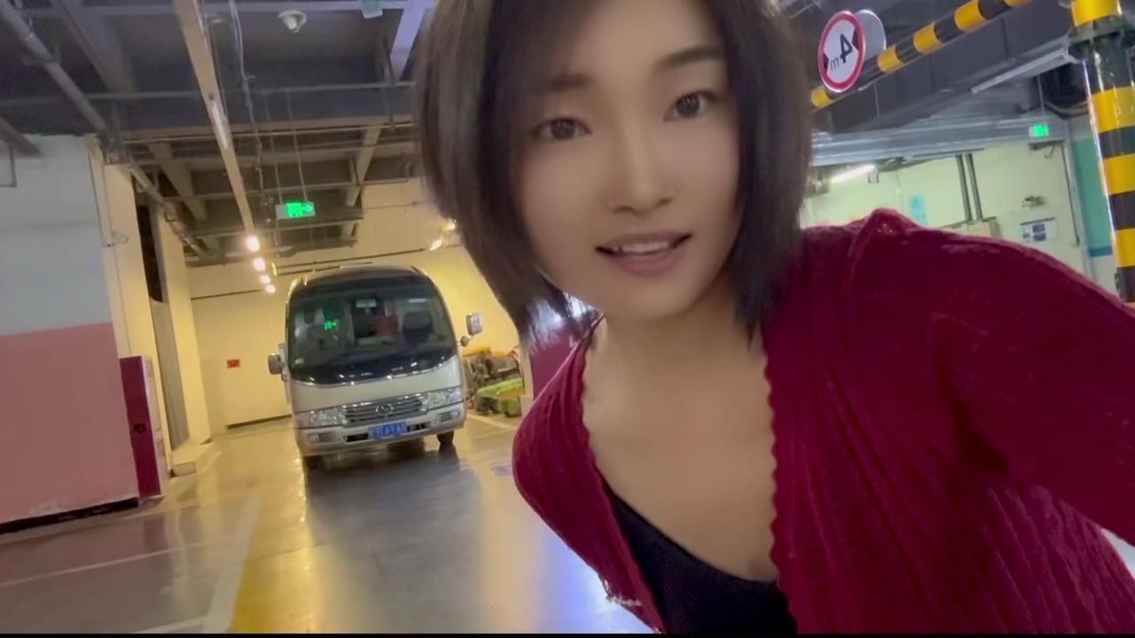 `🚗房车生活，没有束缚，没有争吵的小世界

🌟6年的时间，走遍了中国，房车生