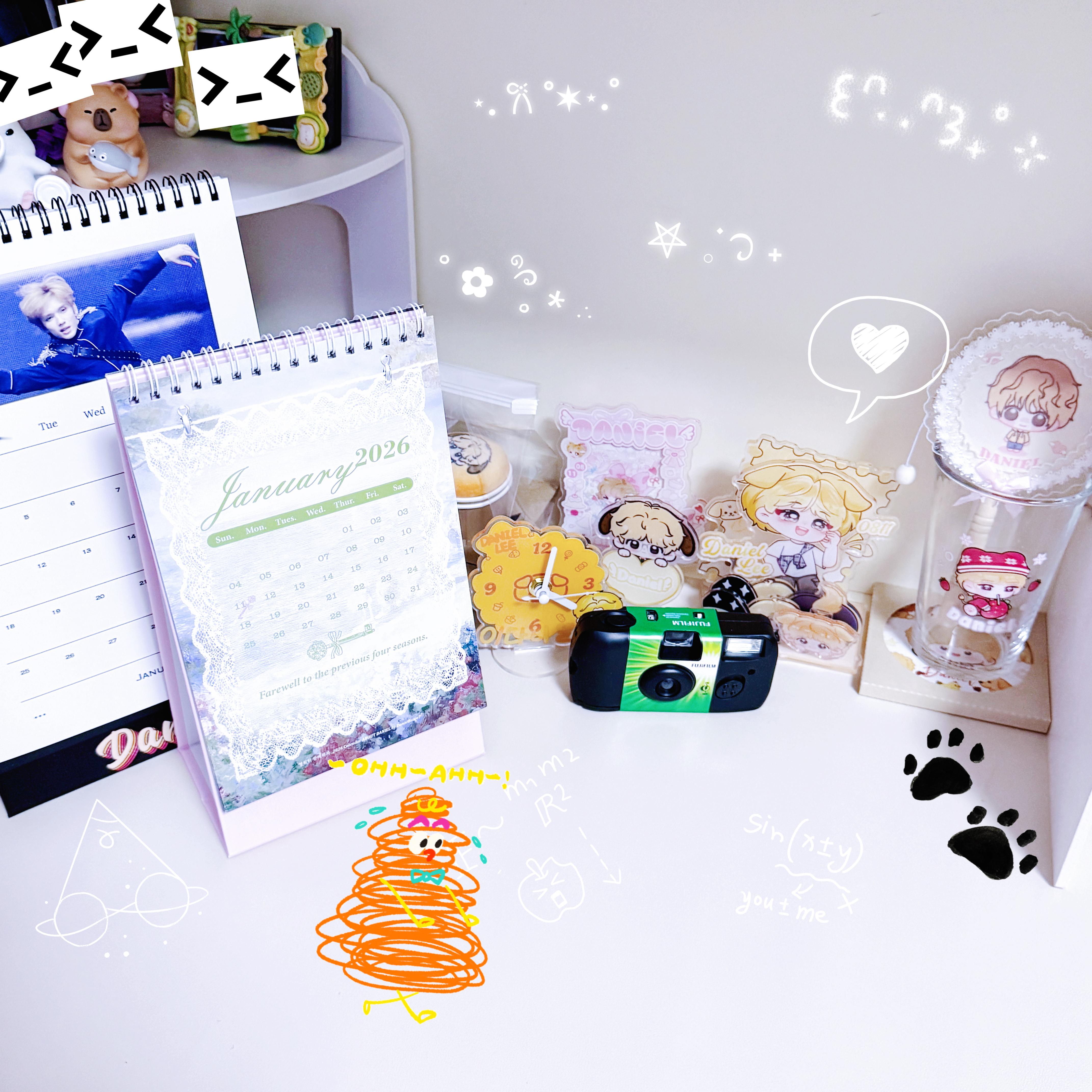 桌子的一个小角🤲🤲🤲 