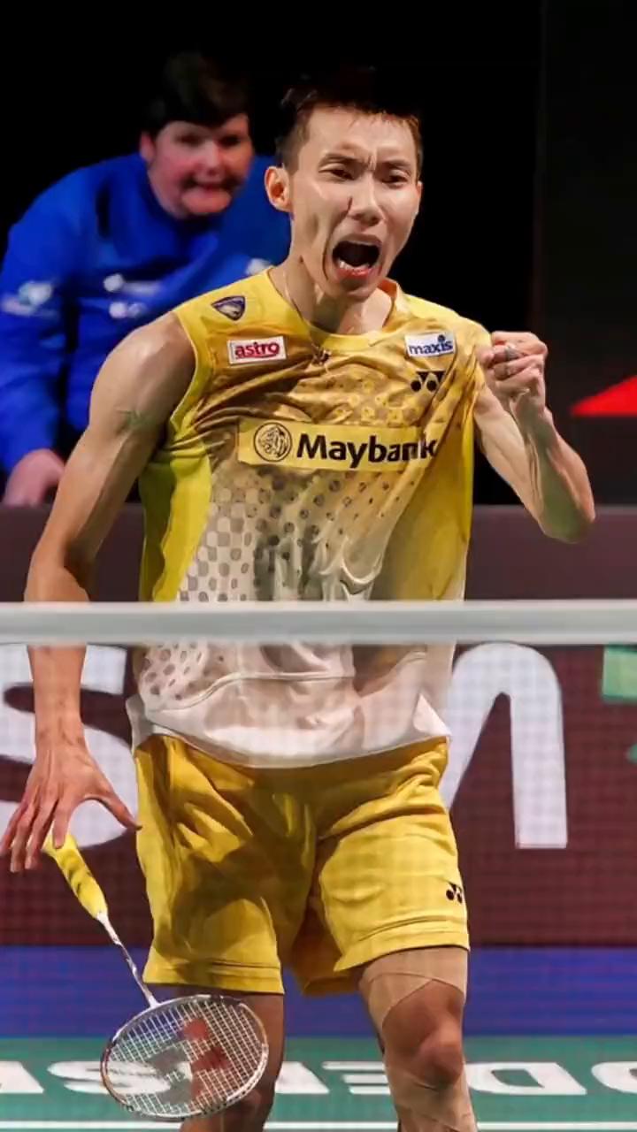 没错，这就是鬼手李宗伟与赌圣的一段往事。李宗伟乃进攻的神，要主动打死你。桃田则是