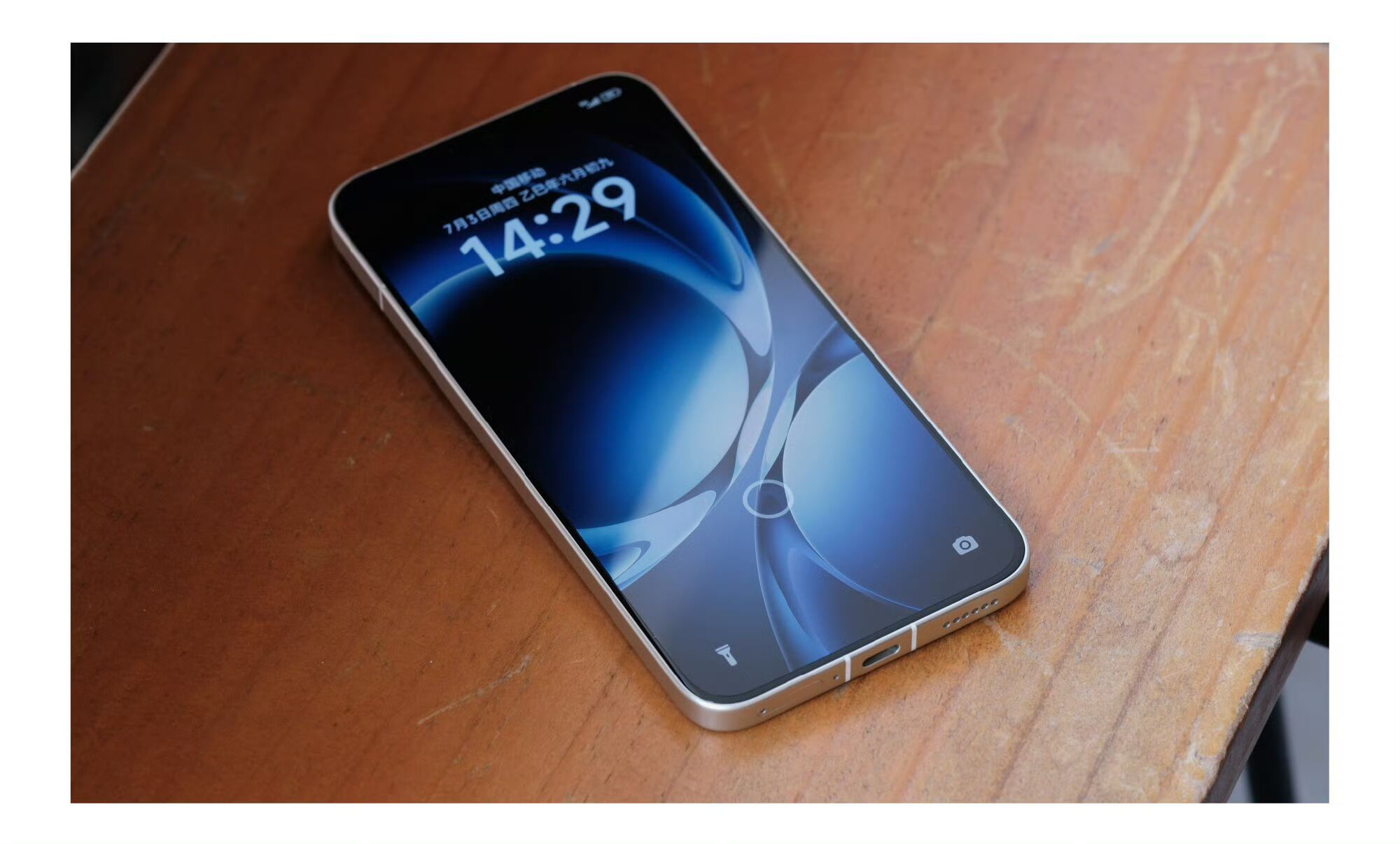 跟大家再聊聊这台Redmi K80 至尊版吧，一个月整体用下来确实很满意，尤其是
