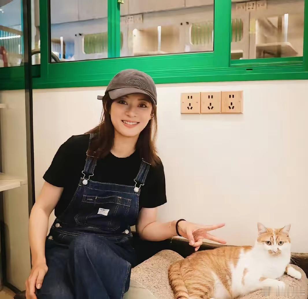 孙俪在圈内什么地位说真的，她只是不走流量路线，不代表她流量不大。她想演戏，剧本是