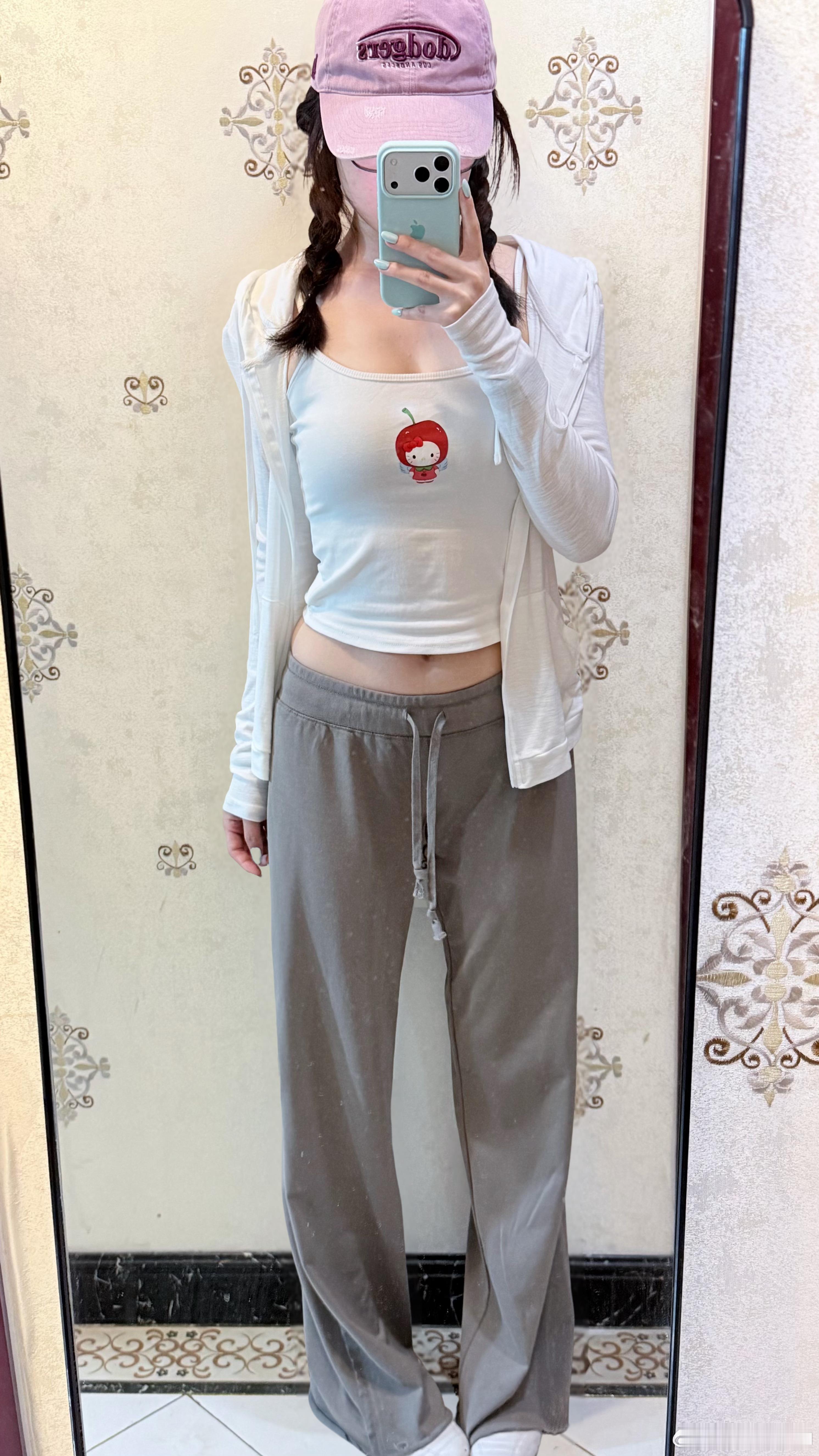 早上出门之前其实发现自己来鱼精了但是吃了一颗布洛芬依旧出门(._.)今日达成～大