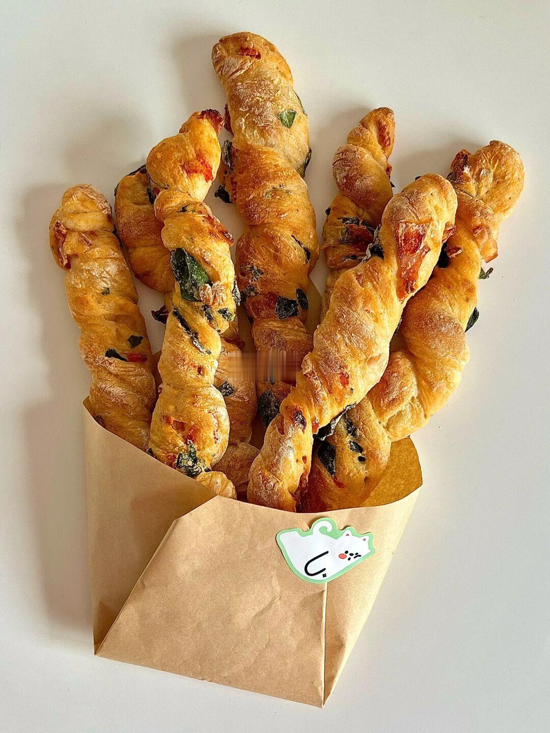 新手友好🍞免揉无糖油‼️菠菜番茄扭扭面包棒