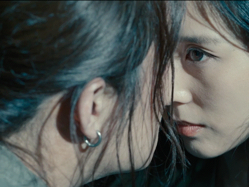 #张钧甯又演疯批恶女了#对张钧甯这样的一个人物角色给惊喜到了，尤其是看到了前后的