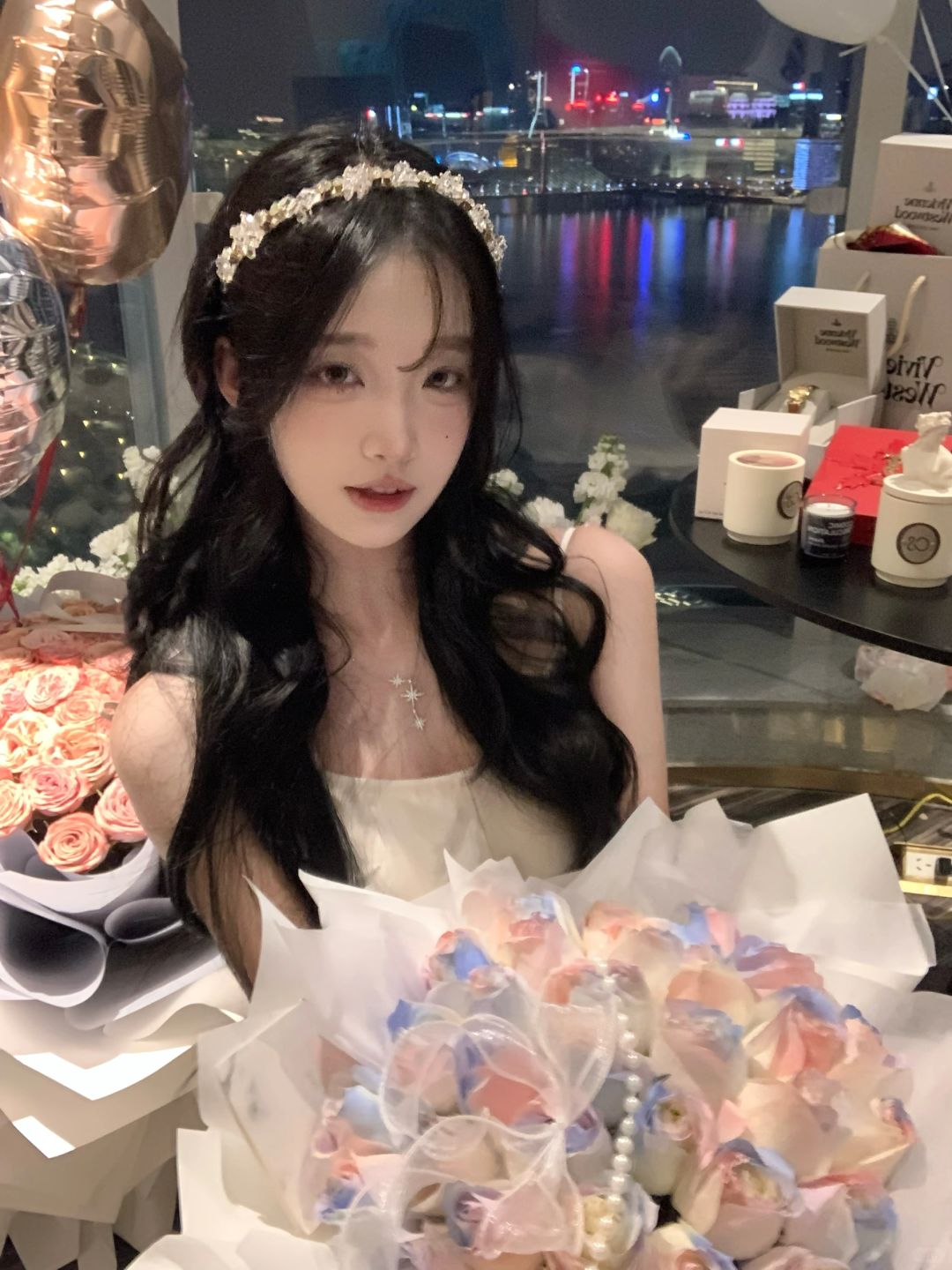 都让让 今天公主生日