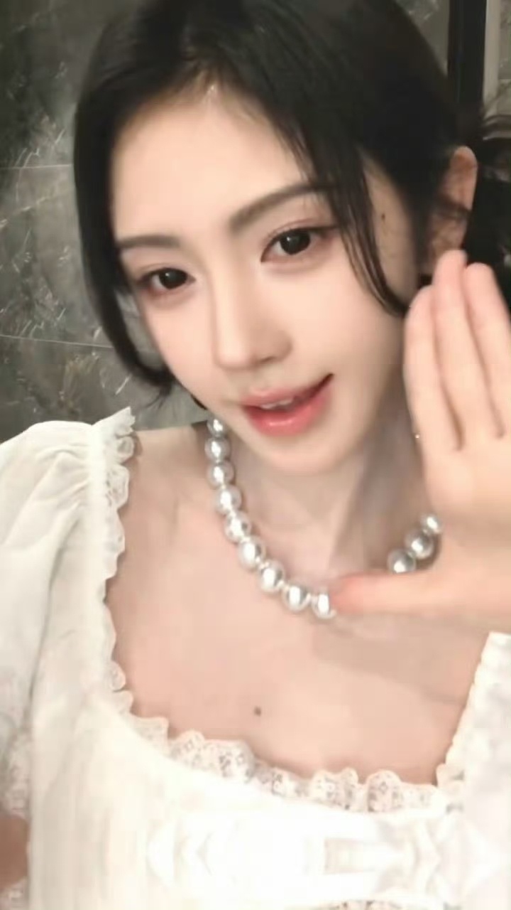 好想跟你表白 好想跟你表白 ～又来循环播放了已被洗脑
