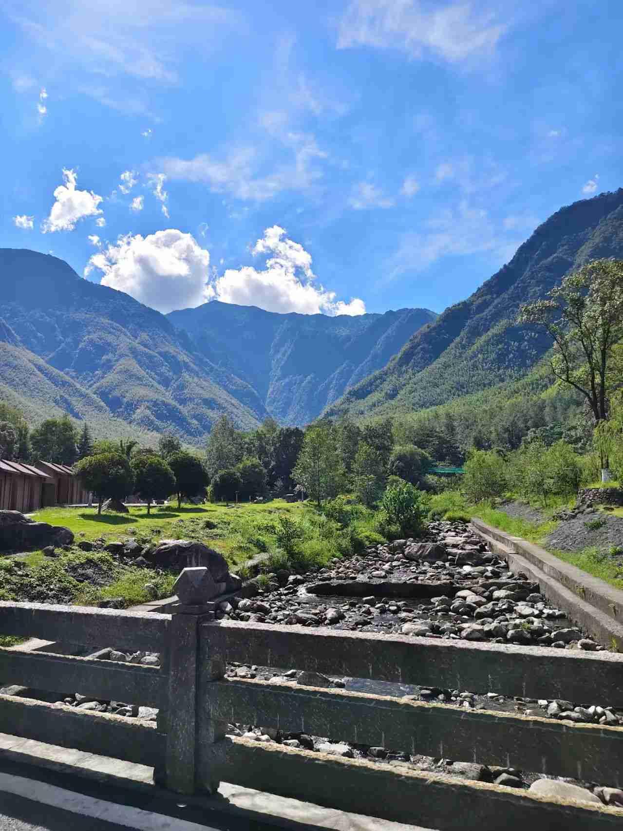 我的今日状态：🏝️旅行度假
我这里的天气：☀️晴天