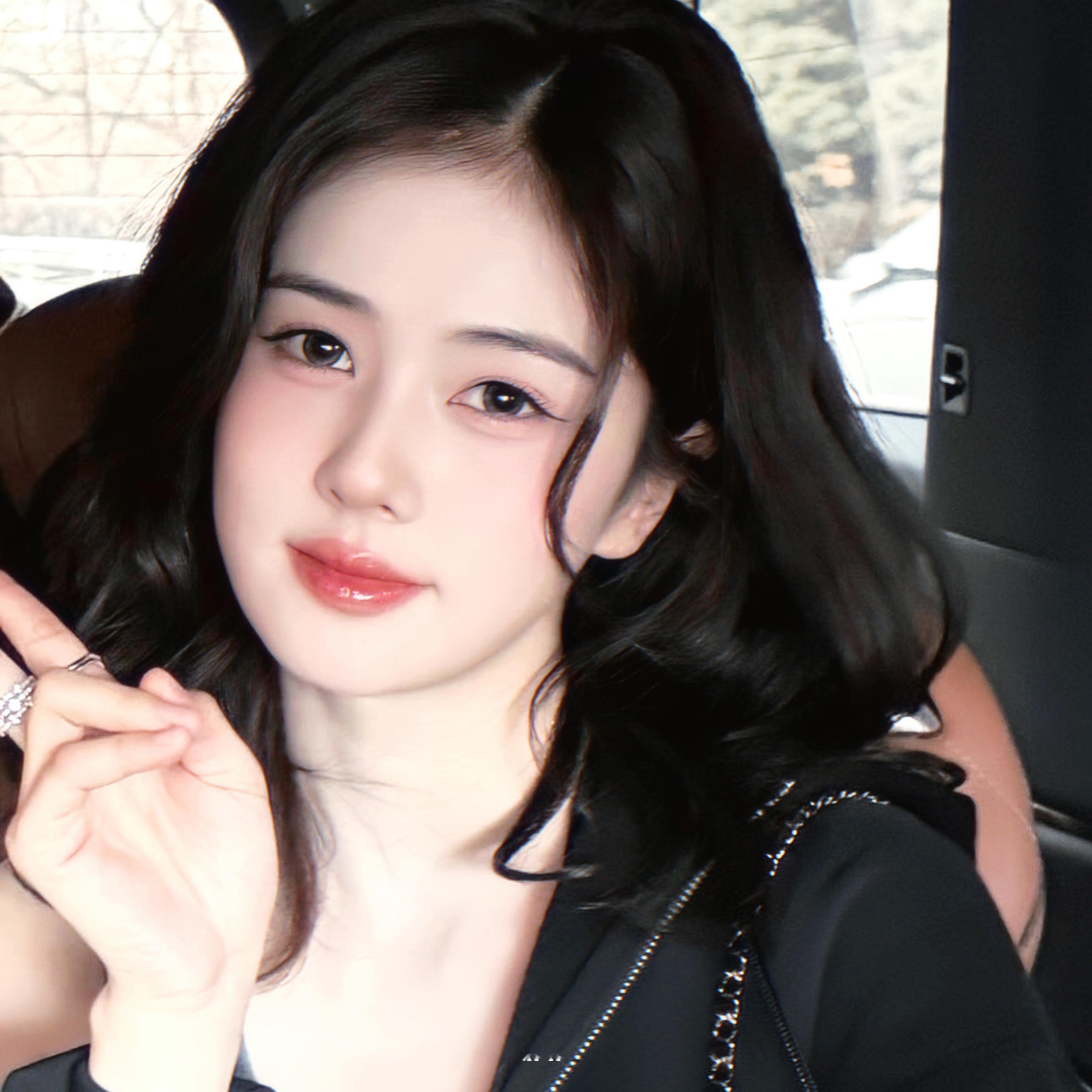白鹿♡₊⁺ ​​​