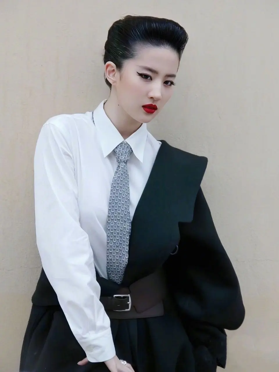 刘亦菲。