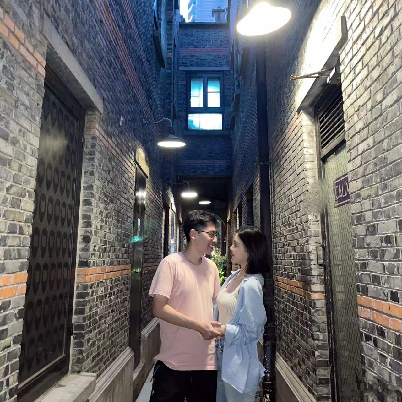 我的领导来探班[喵喵]  ​​​