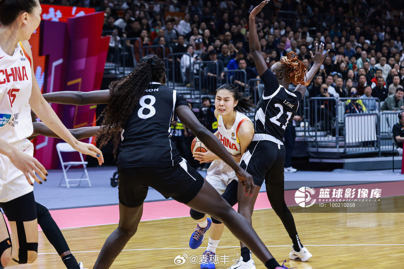昨日份王思雨。中国女篮战胜南苏丹女篮女篮世界杯资格赛中国女篮王思雨